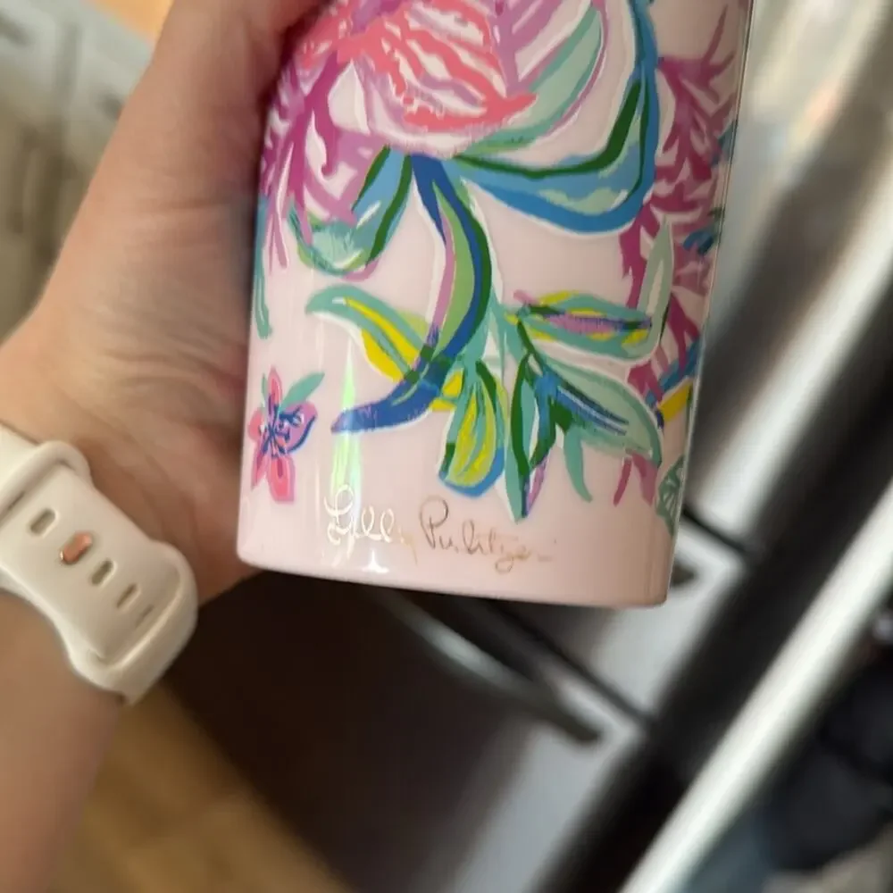 Lilly Pulitzer Pink Floral Tumbler‎ with Gold Lid - No Straw